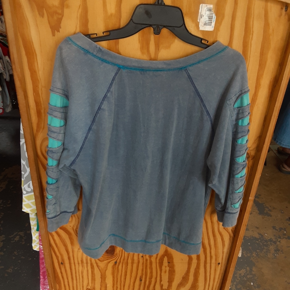 Sweatshirt womens size Large - Picture 2 of 4